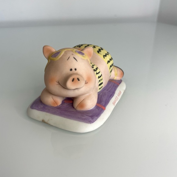 Two Vintage 1986 Morgan Inc Pig Tales Figurines Mom & Piglets Baked Ham - Picture 2 of 11